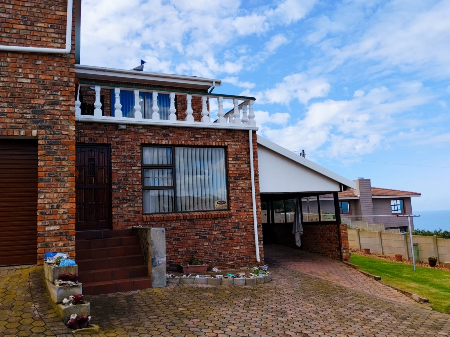 3 Bedroom Property for Sale in Dana Bay Western Cape